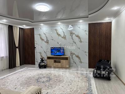 Отдельный дом · 5 комнат · 200 м² · 10 сот., Кульжановых — Спартак стадион за 150 млн 〒 в Семее