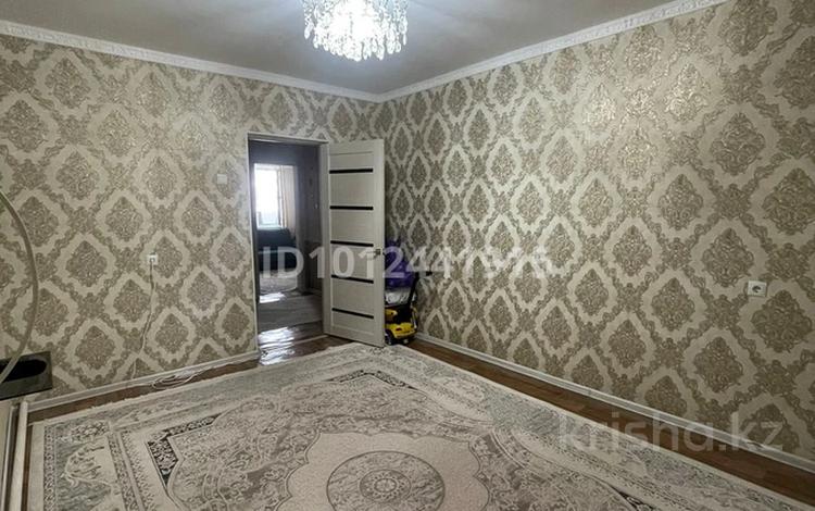 3-комнатная квартира · 61 м² · 1/2 этаж, мкр Геолог, Аккулова 2 за 13 млн ₸ в Атырау — фото 2
