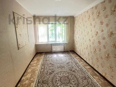 3-бөлмелі пәтер · 60 м² · 1/5 қабат, мкр 8 296/2, бағасы: 14 млн ₸ в Актобе
