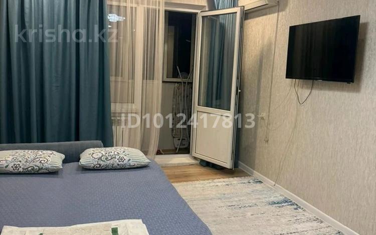 1-бөлмелі пәтер · 36 м² · 4/5 қабат, Панфилова — Алимжанова, бағасы: 16 000 ₸ в Алматы, Алмалинский р-н — фото 2