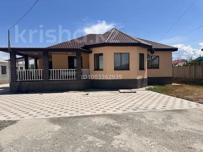 Отдельный дом · 5 комнат · 180 м² · 10 сот., Білім 39 за 53 млн 〒 в Талдыкоргане, мкр военный городок Жулдыз