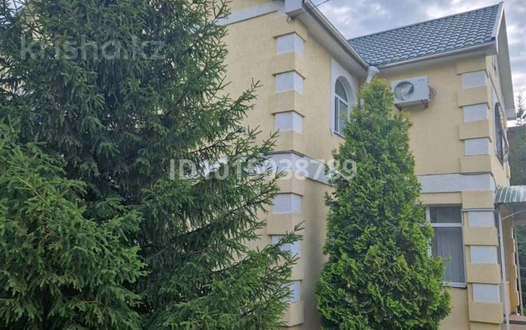 Отдельный дом · 5 комнат · 300 м² · 10.5 сот., Самал 1 за 100 млн ₸ в Уральске — фото 2