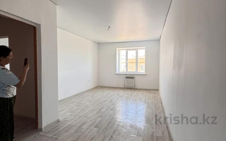 1-комнатная квартира · 47.1 м² · 10/10 этаж, 10 МИКРОРАЙОН, САМАЛ 86 за 13.7 млн ₸ в Уральске — фото 2