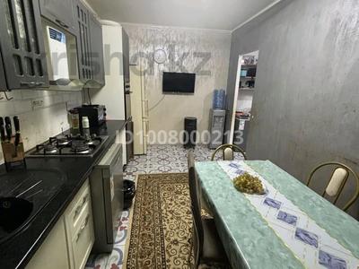 Отдельный дом · 2 комнаты · 75 м² · 4 сот., Абылай хан 43 — Магазин Нұрасыл за 17 млн 〒 в Уральске
