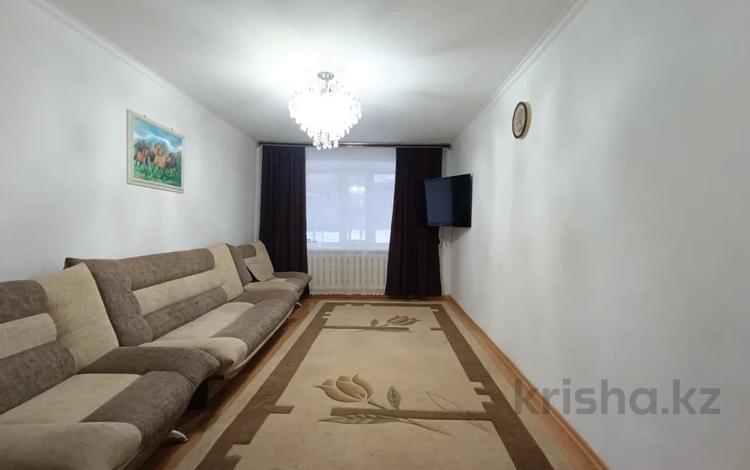3-комнатная квартира · 57.5 м² · 1/5 этаж, Сортировка, Локомотивная 143 за 11.5 млн ₸ в Караганде, Алихана Бокейханова р-н — фото 2
