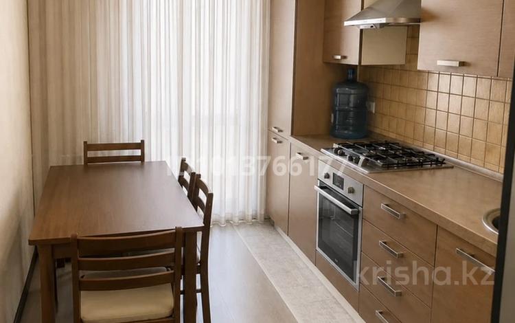 2-бөлмелі пәтер · 60 м² · 4/5 қабат, Жеті қазына ш/а. 2, бағасы: 22 млн ₸ в Атырау, мкр Жети Казына — фото 9