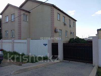 Жеке үй · 6 бөлме · 500 м², мкр Атырау, Байконыр 13, бағасы: 100 000 ₸