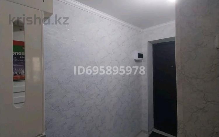 3-бөлмелі пәтер, 56 м², 1/4 қабат, Момышулы 61 — Момышулы Мира, бағасы: 10.5 млн 〒 в Темиртау — фото 3