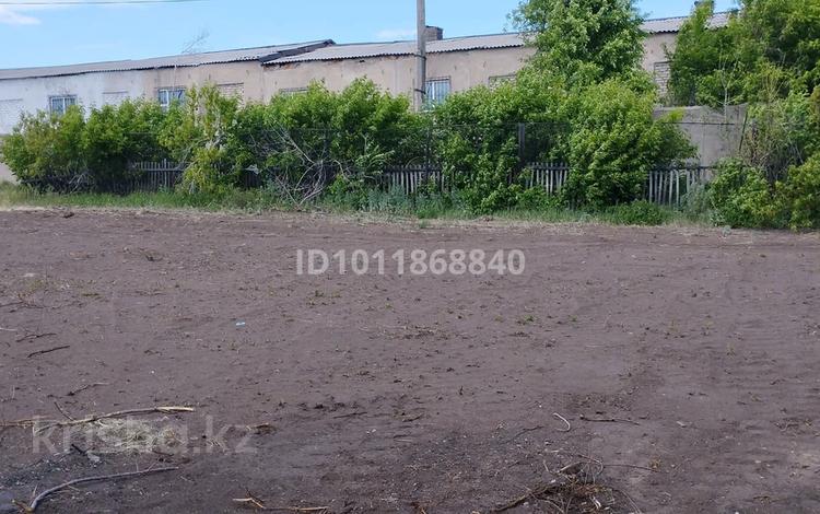Жер телімі · 9 сотық, Ыбырая Алтынсарина 1 — Расположен рядом с магазином Пит стоп, бағасы: 3.5 млн ₸ в Акколе — фото 9