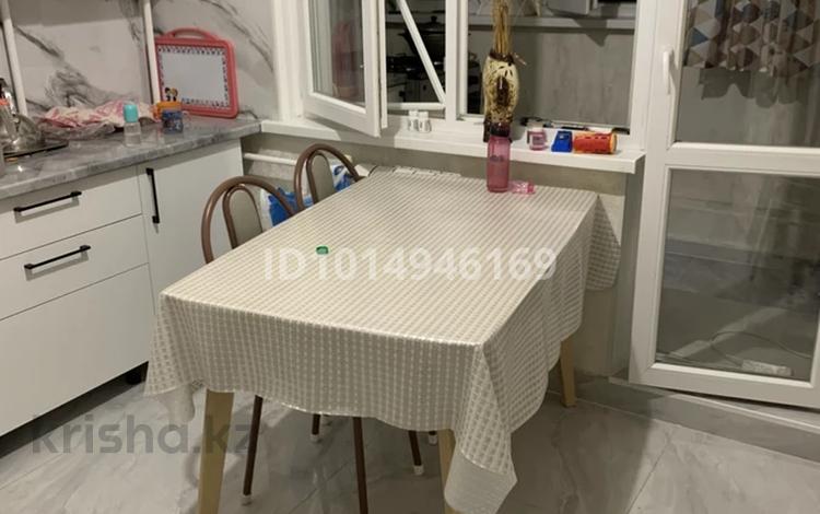 3-бөлмелі пәтер · 70 м² · 4/9 қабат, №9 ш/а. — Шаляпина Береговой, бағасы: 58 млн ₸ в Алматы, Ауэзовский р-н — фото 2