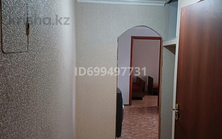 2-комнатная квартира · 44.2 м² · 2/4 этаж, Ауэзова 53 — Магазин Апрель за 8.5 млн ₸ в Аксу — фото 2