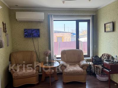 Отдельный дом · 3 комнаты · 149 м² · 2 сот., Муканова 10 за 65 млн 〒 в Петропавловске