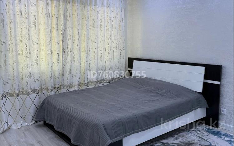 1-комнатная квартира · 32 м² · 1/5 этаж, Алашахана 11 — Рядом акимат за 2 500 ₸ в Жезказгане — фото 2