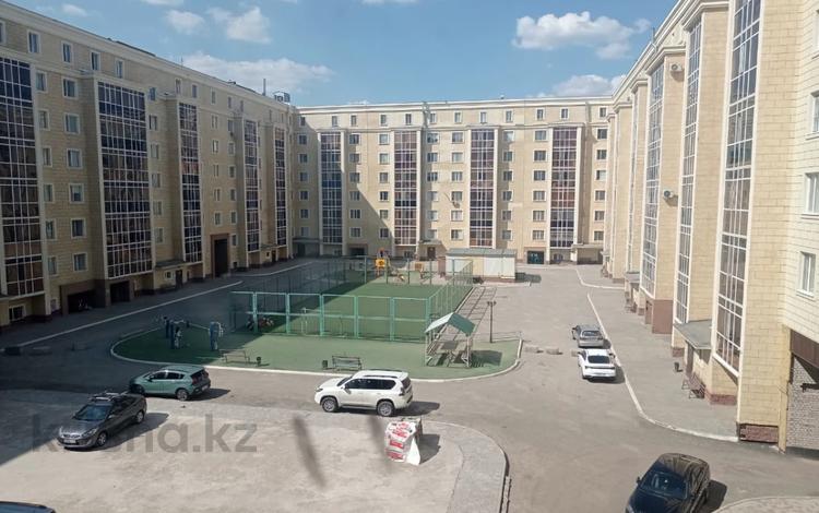 1-комнатная квартира, 54 м², 4/7 этаж, Ахмета Байтурсынова за 15.5 млн 〒 в Астане — фото 2
