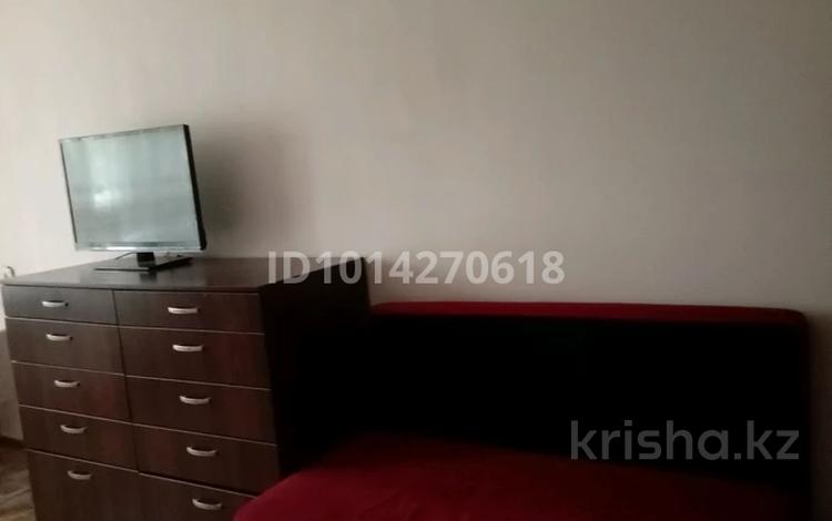 1-комнатная квартира · 35 м² · 2/5 этаж, мкр Юго-Восток, Мкр Юго-Восток, 28й микрорайон за 14 млн ₸ в Караганде, Казыбек би р-н — фото 2