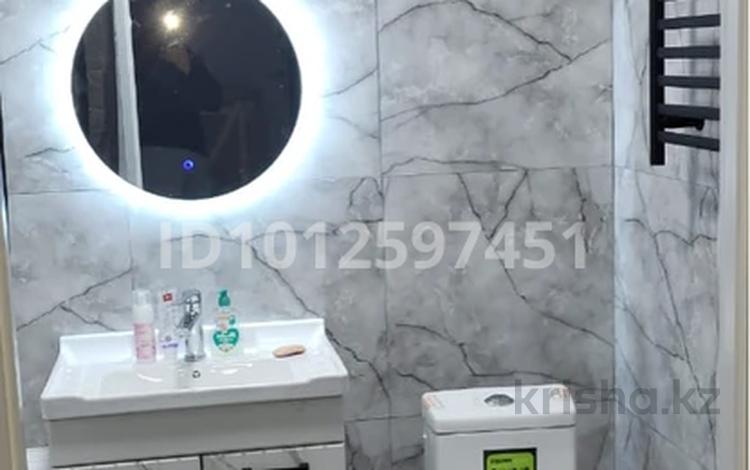 1-бөлмелі пәтер · 46 м² · 3/12 қабат, мкр Алгабас, Омарова 5, бағасы: 220 000 ₸ в Алматы, Алатауский р-н — фото 3