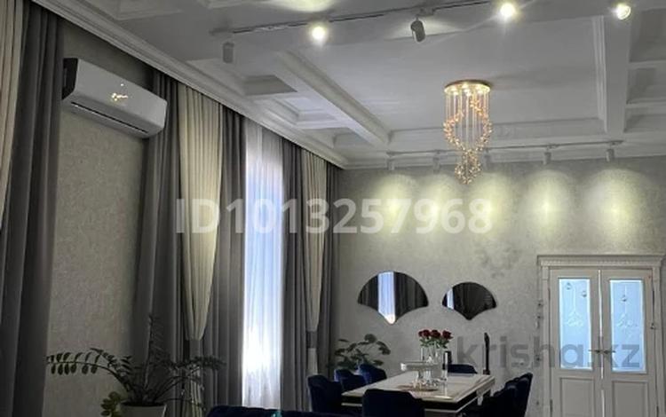 Отдельный дом · 5 комнат · 250 м² · 9 сот., мкр Оркен, 36 за 65 млн ₸ в Атырау — фото 2