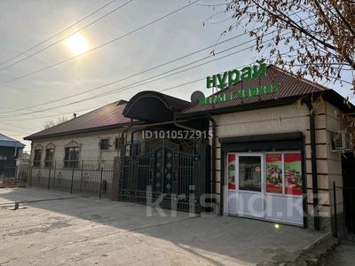 Отдельный дом · 4 комнаты · 166 м² · 4.5 сот., Елеу Кушербаев 52 — Есенов за 55 млн 〒 в 