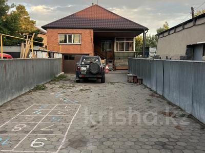 Жеке үй · 4 бөлме · 220 м² · 8 жүзд., Жаңа қала ш/а., Космонавтов 74, бағасы: 47 млн ₸ в Караганде, Казыбек би р-н