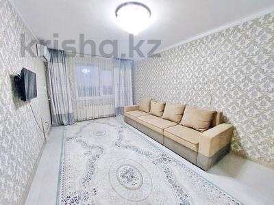 1-комнатная квартира, 50 м², 13/16 этаж помесячно, Болашак 12 за 120 000 〒 в Талдыкоргане