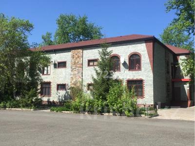 Отдельный дом · 10 комнат · 750 м² · 23 сот., Гашека 2в за 220 млн 〒 в Петропавловске