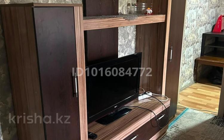 3-комнатная квартира · 60 м² · 3/3 этаж, Сатпаева за 200 000 ₸ в Жезказгане — фото 2