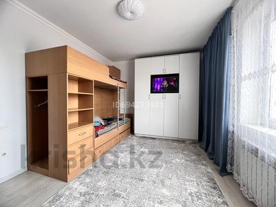 2-комнатная квартира, 58 м², 3/3 этаж помесячно, Алтын-ауыл 10 г за 200 000 〒 в Каскелене