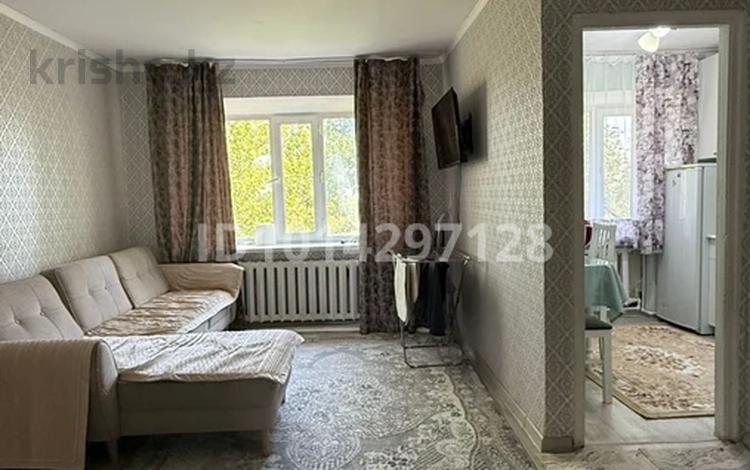 2-комнатная квартира · 45 м² · 5/5 этаж, Майкудук, 12й микрорайон 14 за 11 млн ₸ в Караганде, Алихана Бокейханова р-н — фото 2