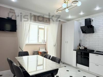 3-бөлмелі пәтер · 107 м² · 3/5 қабат, Айиалиева 5/1, бағасы: 37.5 млн ₸ в Уральске