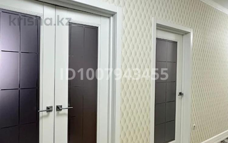 3-комнатная квартира · 86 м² · 5/5 этаж, мкр Юго-Восток, Степной 2 ш/а. 14/5 — 86 за 43 млн ₸ в Караганде, Казыбек би р-н — фото 2