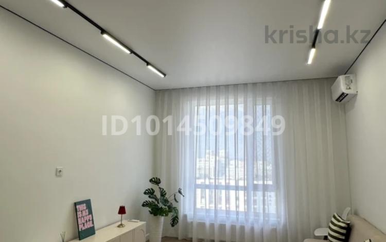 2-комнатная квартира · 45 м² · 16/19 этаж, Жошы Хана 12 за 320 000 ₸ в Астане, Есильский р-н — фото 2