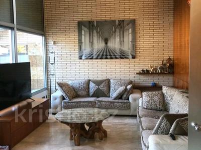 Продажа коммерческой недвижимости в Таррагоне: Свободное назначение · 500 м² за 450 млн 〒 Свободное назначение · 500 м² за 450 млн 〒 в Таррагоне