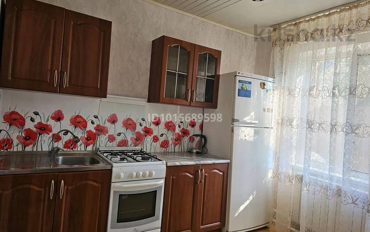 Жеке үй · 3 бөлме · 40 м² · 3 жүзд., Атырау ш/а., Пушкина 4, бағасы: 150 000 ₸ в мкр Атырау — фото 2