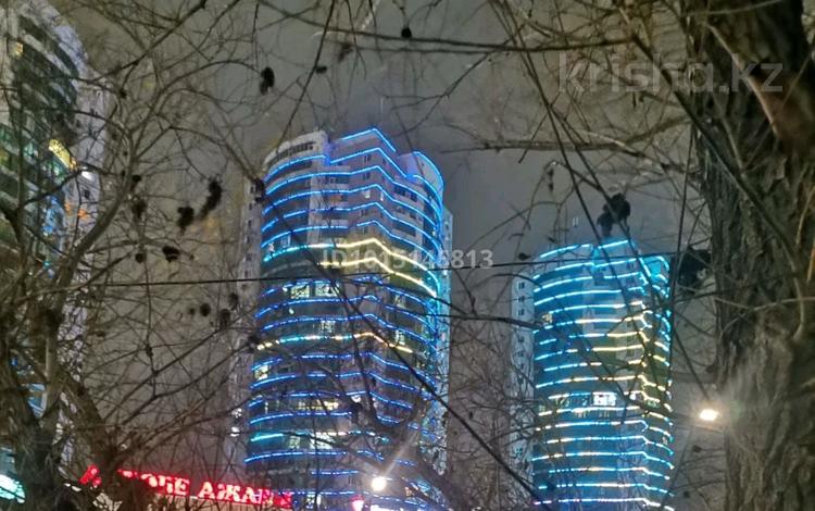 2-комнатная квартира · 80 м² · 10/25 этаж, мкр 11 за 300 000 ₸ в Актобе — фото 2