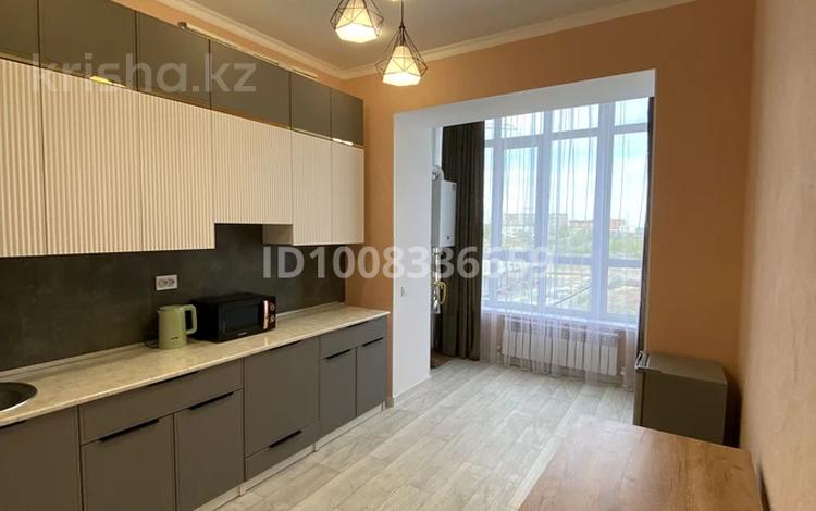 1-бөлмелі пәтер · 50 м² · 5/5 қабат, мкр. Алтын орда 100 В — Ораза татеулы 4, бағасы: 10 000 ₸ в Актобе — фото 15