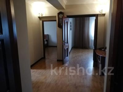 Пәтерлер в Алматы: 3-бөлмелі пәтер · 80.7 м² · 5/5 қабат, мкр Самал-1 35, бағасы: 350 000 〒 3-бөлмелі пәтер · 80.7 м² · 5/5 қабат, мкр Самал-1 35, бағасы: 350 000 〒 в Алматы, Медеуский р-н