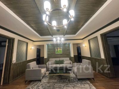 5-комнатная квартира · 241.4 м² · 3/6 этаж, Умай ана 10 за 1.5 млн 〒 в Астане, Есильский р-н