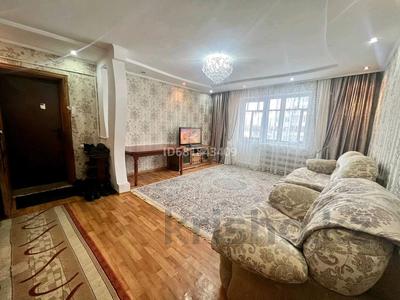 3-комнатная квартира, 69 м², 3/9 этаж, Утепбаева 3 за 28.5 млн 〒 в Семее