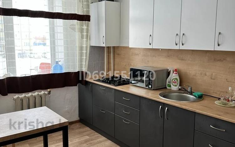 2-комнатная квартира, 54 м², 2/3 этаж помесячно, Микрорайон Северный, Северный микрорайон 5/3