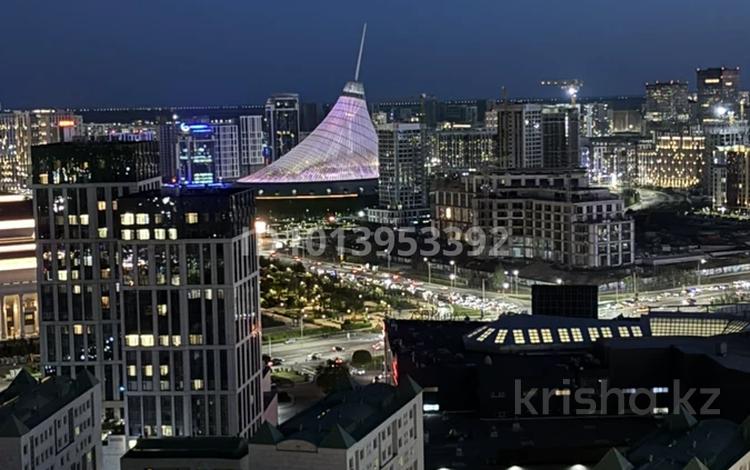 4-комнатная квартира · 130 м² · 29/36 этаж, Кабанбай батыра 11 — Между пр Кабанбай батыра и ул.Туран за 45 000 ₸ в Астане, Есильский р-н — фото 2