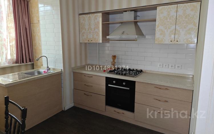 2-бөлмелі пәтер · 56.5 м² · 2/5 қабат, Самал-1 ш/а., бағасы: 65 млн ₸ в Алматы, Медеуский р-н — фото 2
