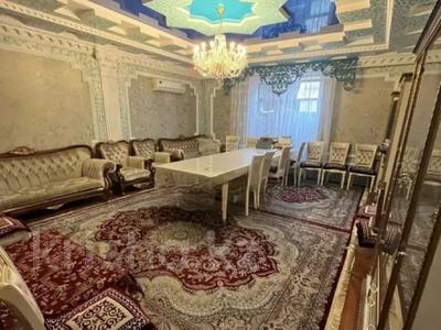Жеке үй · 6 бөлме · 250 м² · 10 жүзд., УЛ. ЖАНСУГУРОВА — УГ. АКЫН САРА, бағасы: 155 млн ₸ в Талдыкоргане