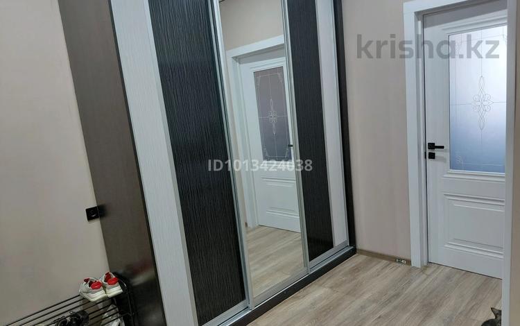 2-бөлмелі пәтер · 40 м² · 9/10 қабат, Кенен Азербаев 37/1, 43/1 — Ракымжан Кошкарбаев, бағасы: 28 млн ₸ в Астане, Сарайшык р-н — фото 2