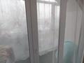 4-комнатная квартира · 64 м² · 3/5 этаж, Пришахтинск, 21й микрорайон 16 за 15 млн ₸ в Караганде, Алихана Бокейханова р-н — фото 3