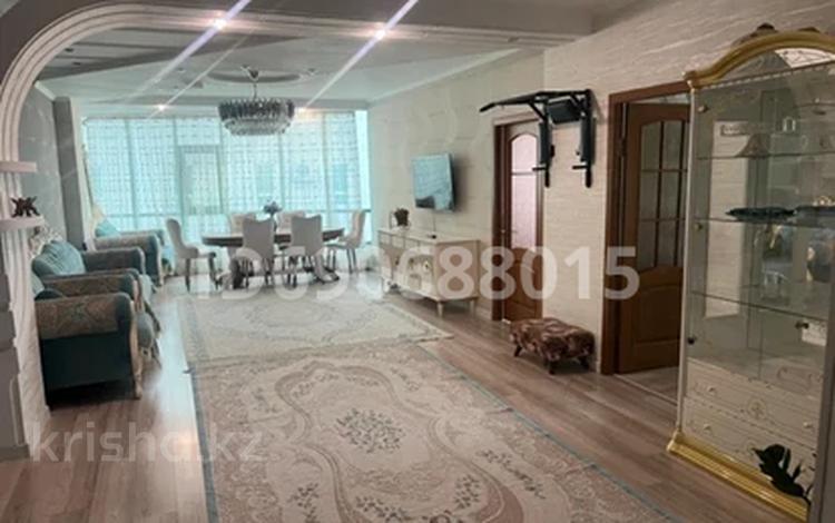 4-бөлмелі пәтер · 140 м² · 3/25 қабат, мкр 11 112г, бағасы: 35 млн ₸ в Актобе — фото 40