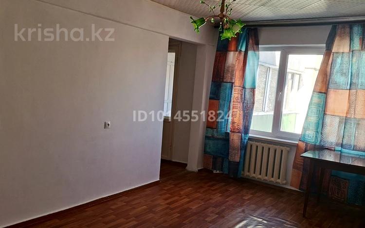 3-комнатная квартира · 51.7 м² · 4/5 этаж, Мызы 45/1 — Напротив Альшемали за 150 000 ₸ в Усть-Каменогорске — фото 2
