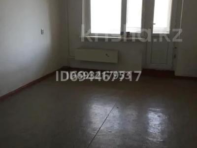 2-бөлмелі пәтер · 56 м² · 3/5 қабат, Саңырак батыра 29 — 8 мкр, бағасы: 18 млн ₸ в Таразе