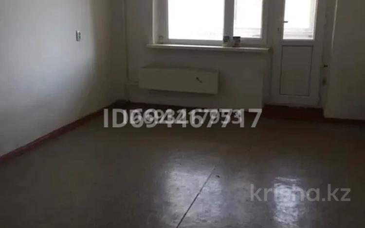 2-бөлмелі пәтер · 56 м² · 3/5 қабат, Саңырак батыра 29 — 8 мкр, бағасы: 18 млн ₸ в Таразе — фото 2