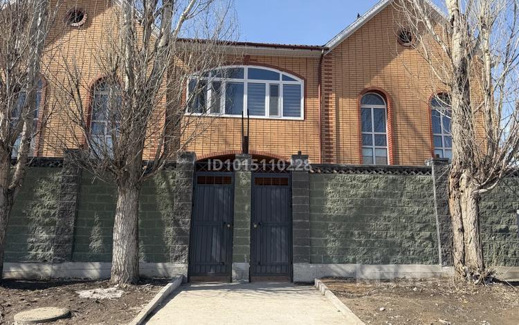 Жеке үй · 10 бөлме · 400 м² · 10 жүзд., Бозбиик 13 — ТД Рахмет, бағасы: 3 млн ₸ в Астане, Сарыарка р-н — фото 2