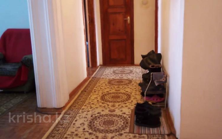 4-комнатная квартира, 83 м², 3/4 этаж, 3 переулок Менделеева 15 за 22 млн 〒 в Таразе — фото 2